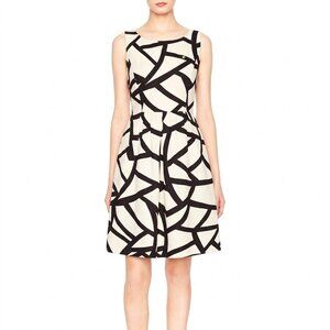 The Limited Pencil Midi Dress in size 6